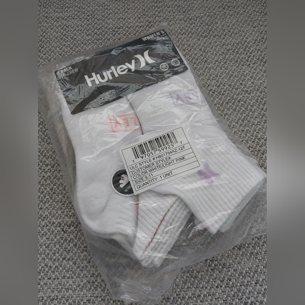 ** NEW SEALED BAG ** Hurley Womens 8 Pack Sport Ultra Soft Quarter Crew Socks